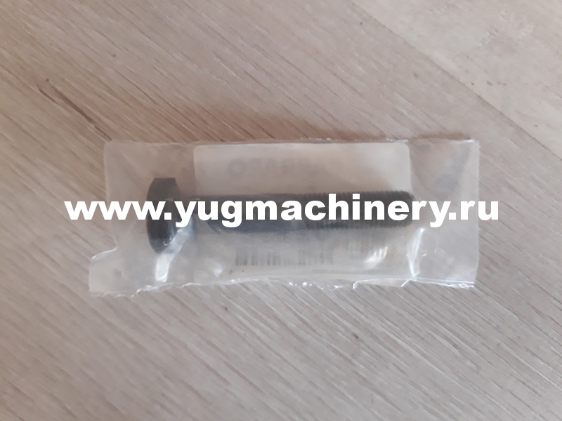 Болт Carraro 021105
