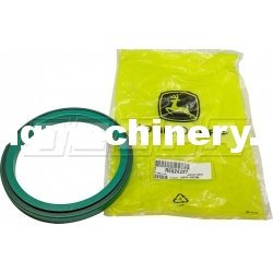 CRANKSHAFT SEAL (VITON) JOHN DEER RE24959
