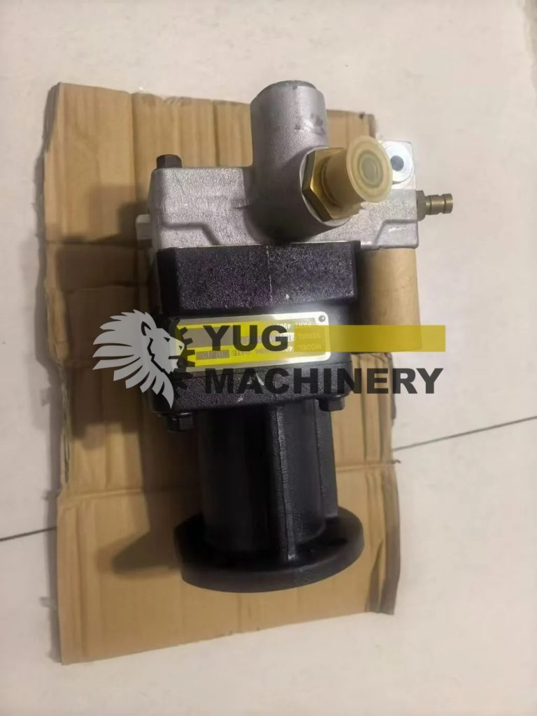 Насос топливный Komatsu 6560-71-1202