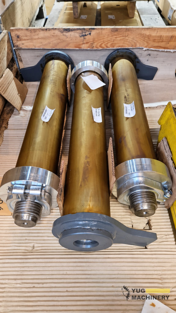 10062583 Палец в сборе LIEBHERR R934, R944, R946, R950, R954, R960